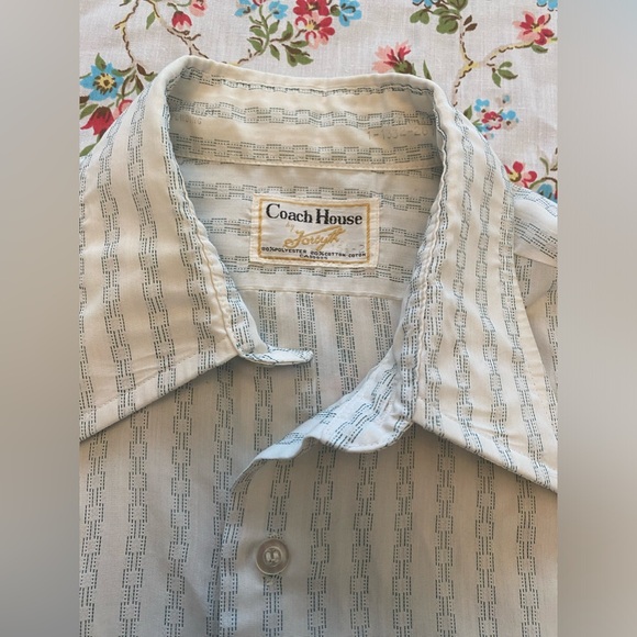 Vintage Coach House, print, button up, size M - Picture 3 of 6